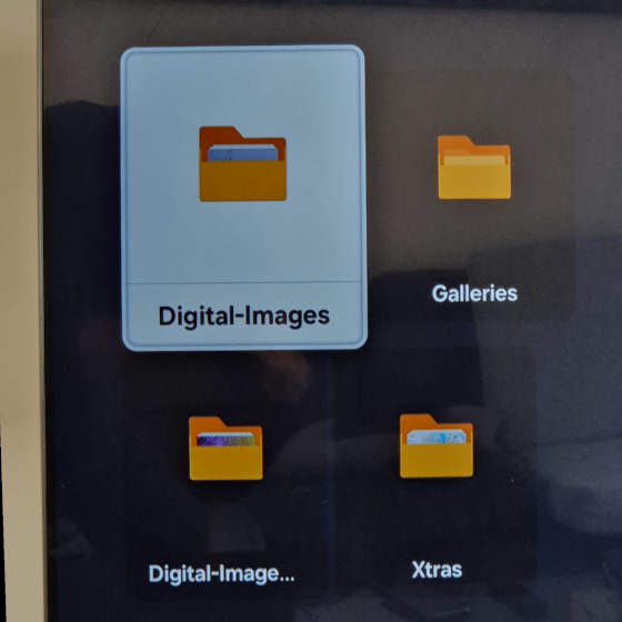 Flash drive horizontal